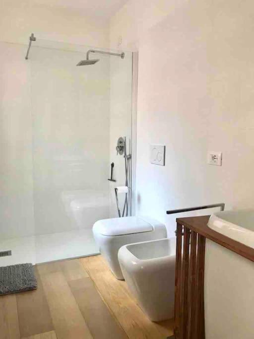 Interno4Home: In Centro Storico Con Posto Auto Ferrara Esterno foto