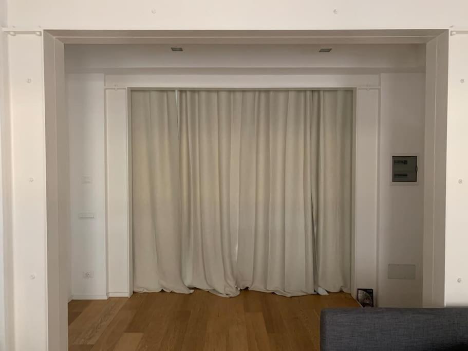 Interno4Home: In Centro Storico Con Posto Auto Ferrara Esterno foto