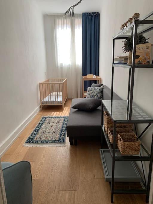 Interno4Home: In Centro Storico Con Posto Auto Ferrara Esterno foto