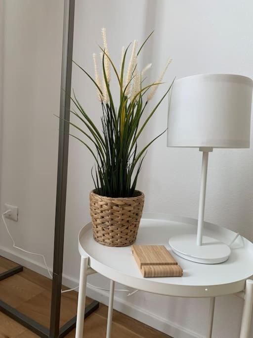 Interno4Home: In Centro Storico Con Posto Auto Ferrara Esterno foto