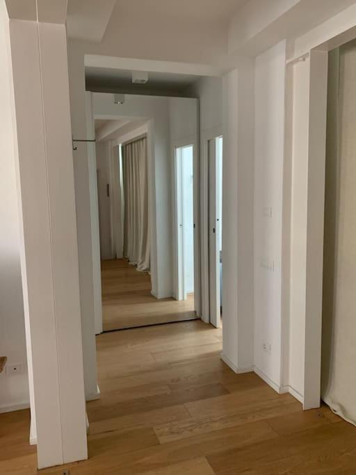 Interno4Home: In Centro Storico Con Posto Auto Ferrara Esterno foto