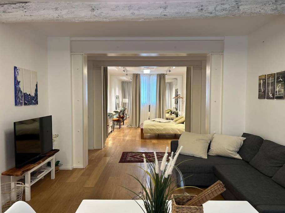Interno4Home: In Centro Storico Con Posto Auto Ferrara Esterno foto